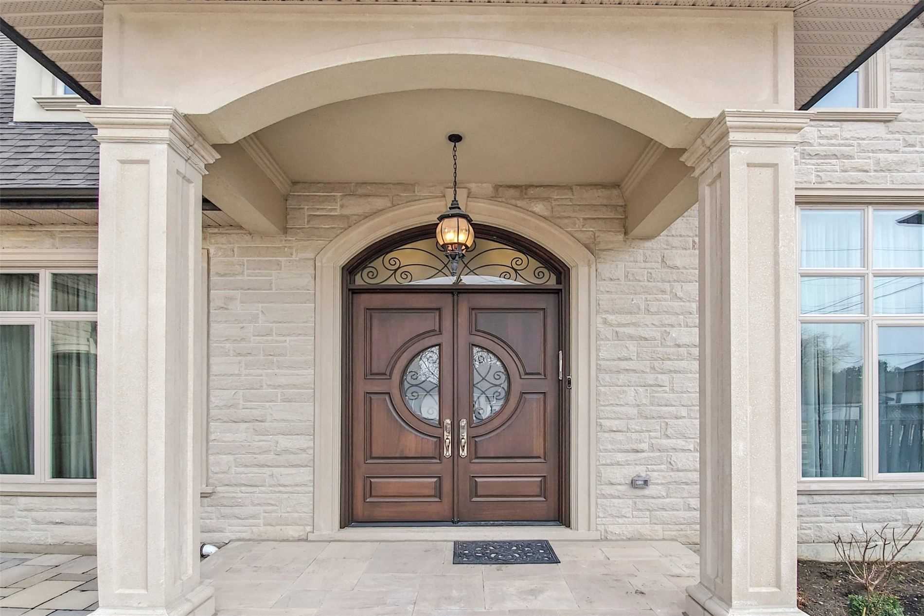 223 Crestwood Rd