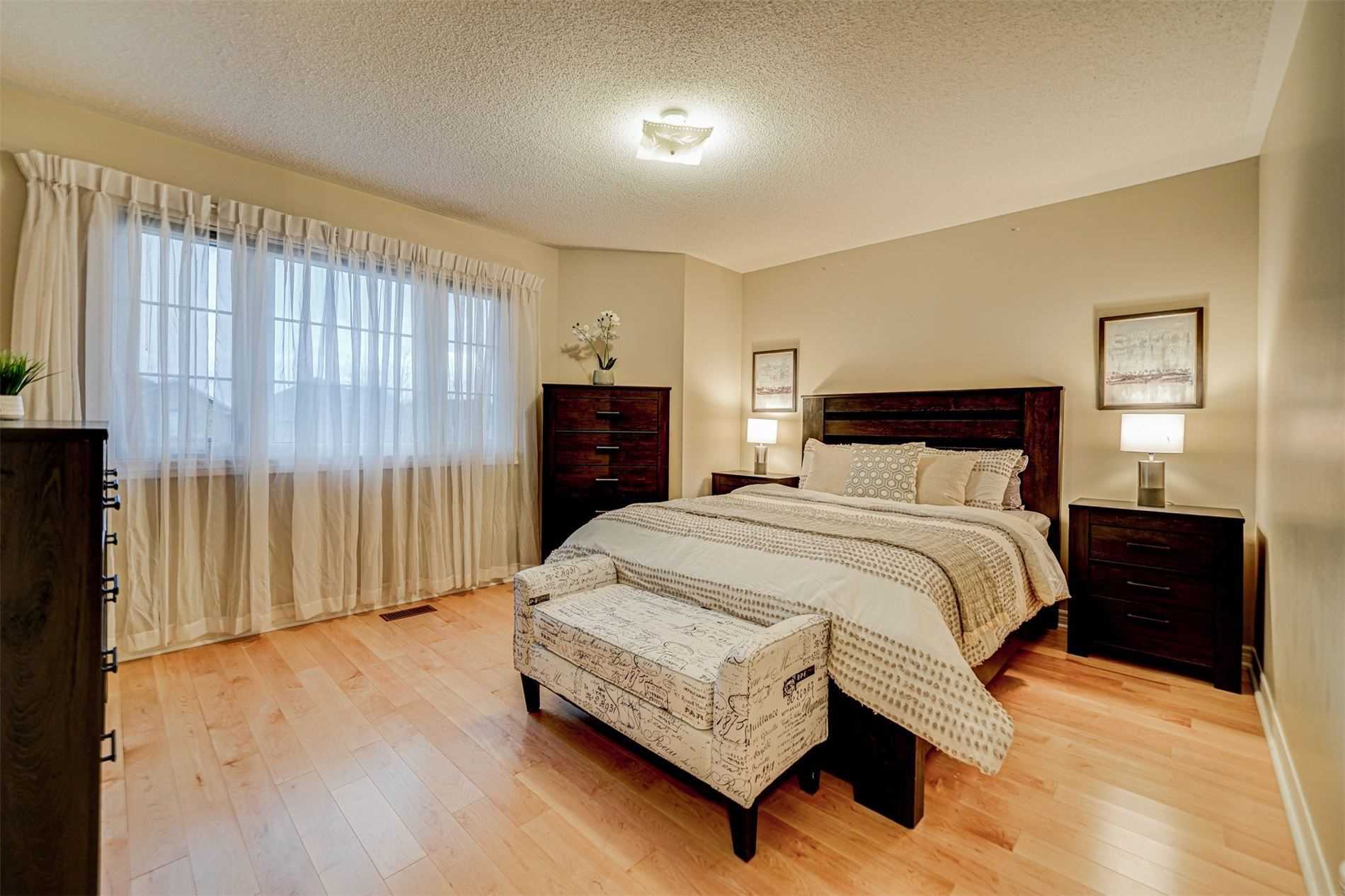 67 Grandlea Cres