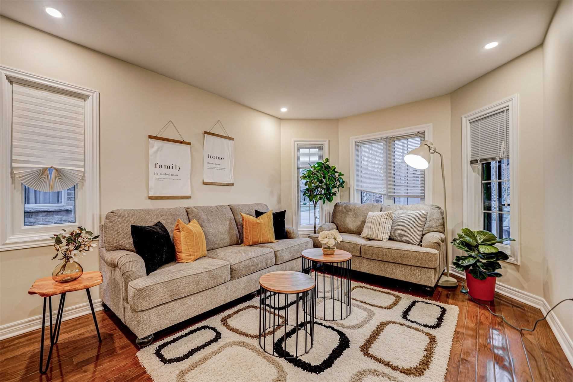 67 Grandlea Cres