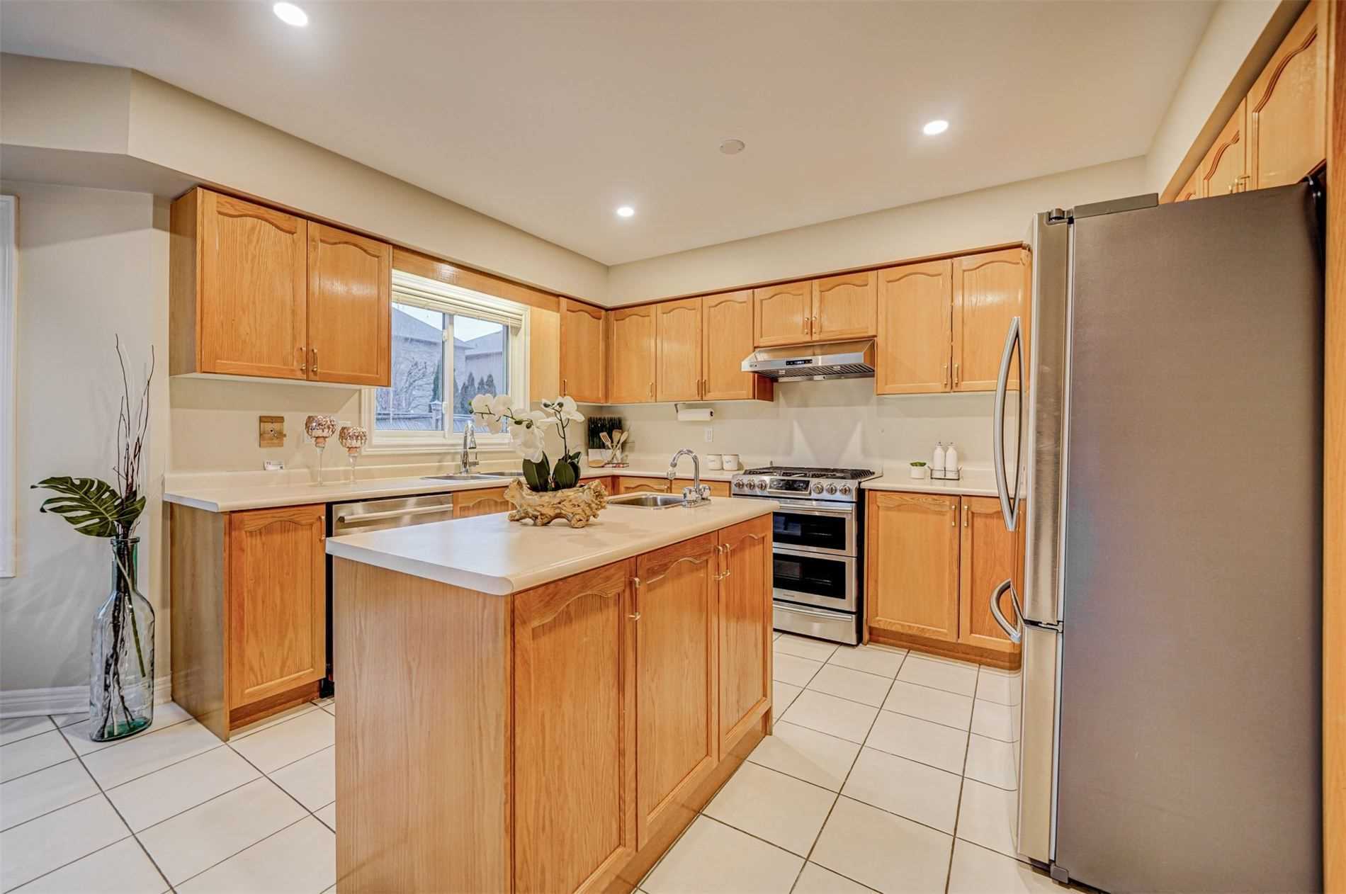 67 Grandlea Cres