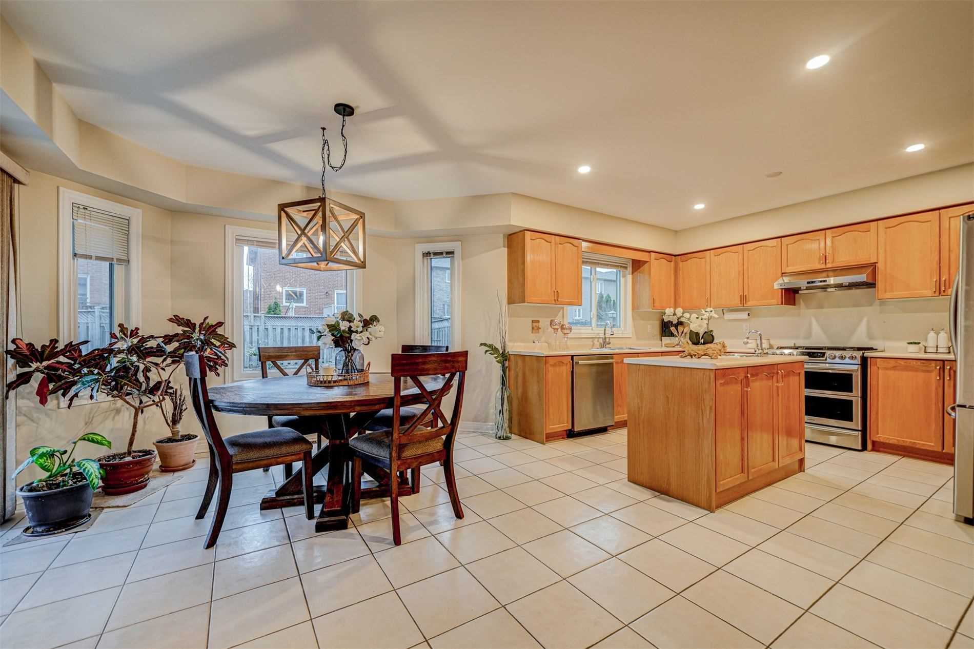 67 Grandlea Cres