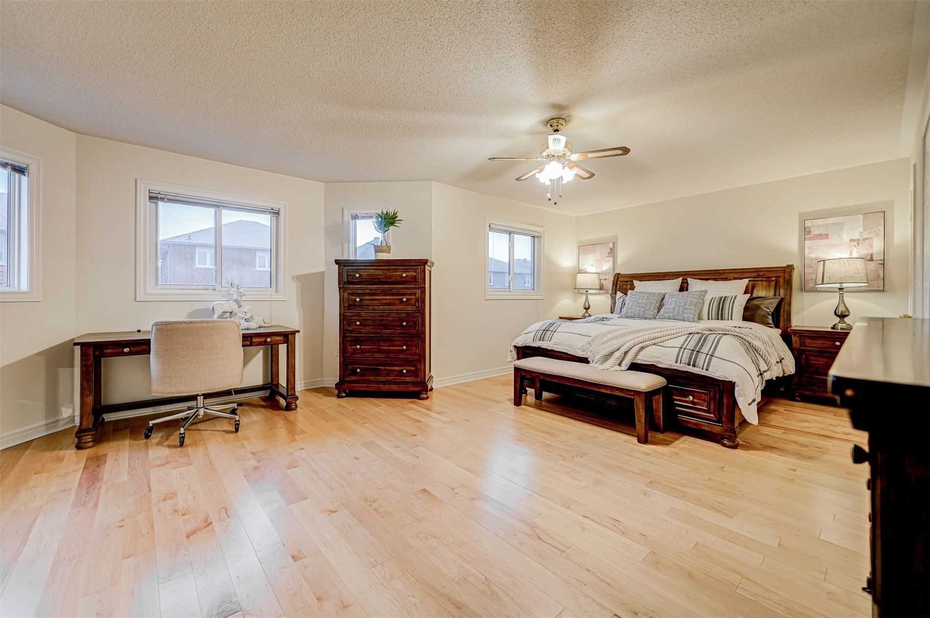 67 Grandlea Cres