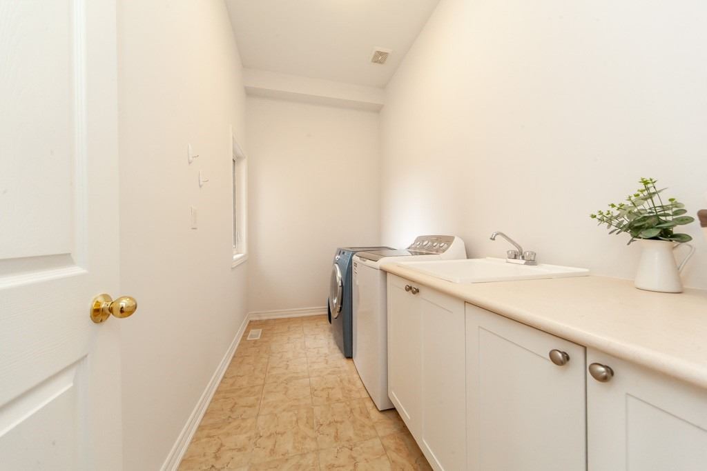 44 Glengordon Cres, Markham
