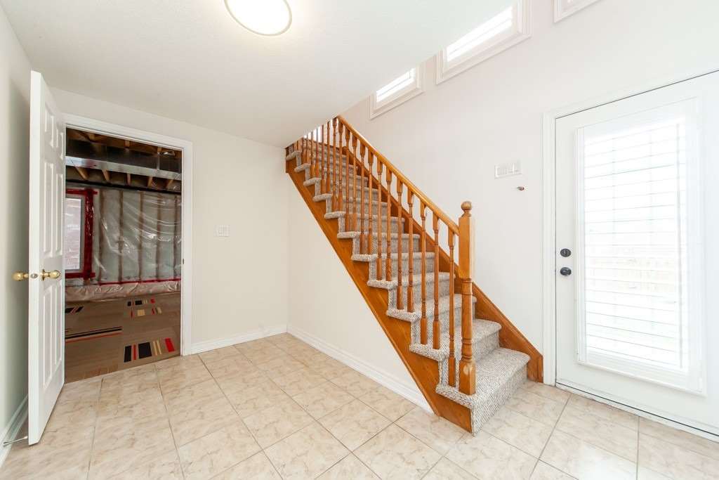 44 Glengordon Cres, Markham