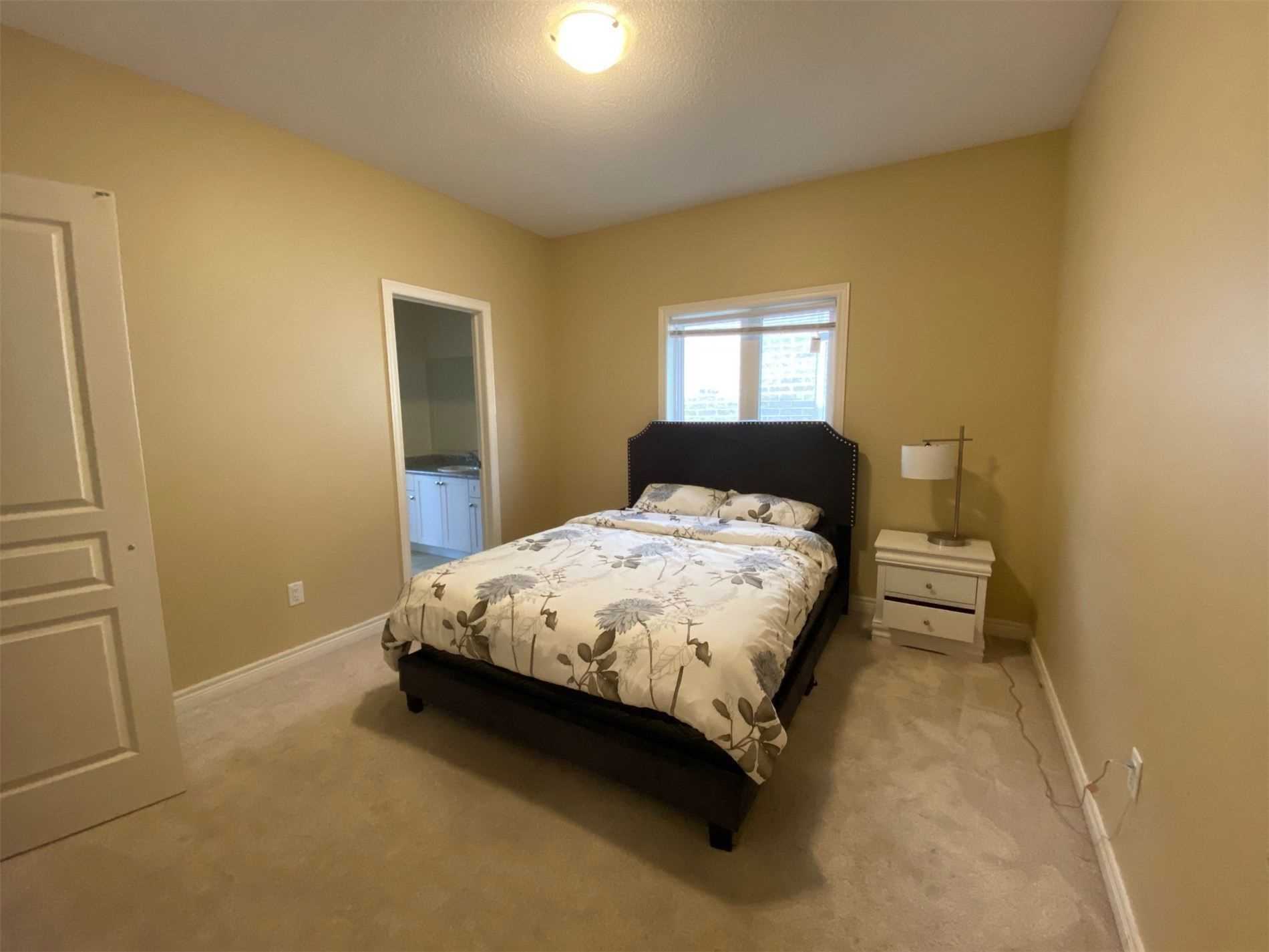 38 Boone Cres