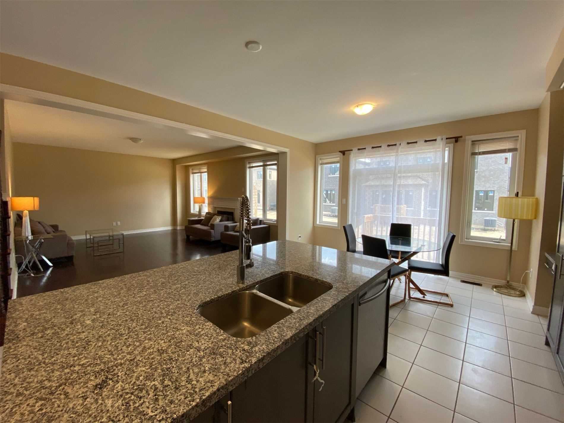 38 Boone Cres