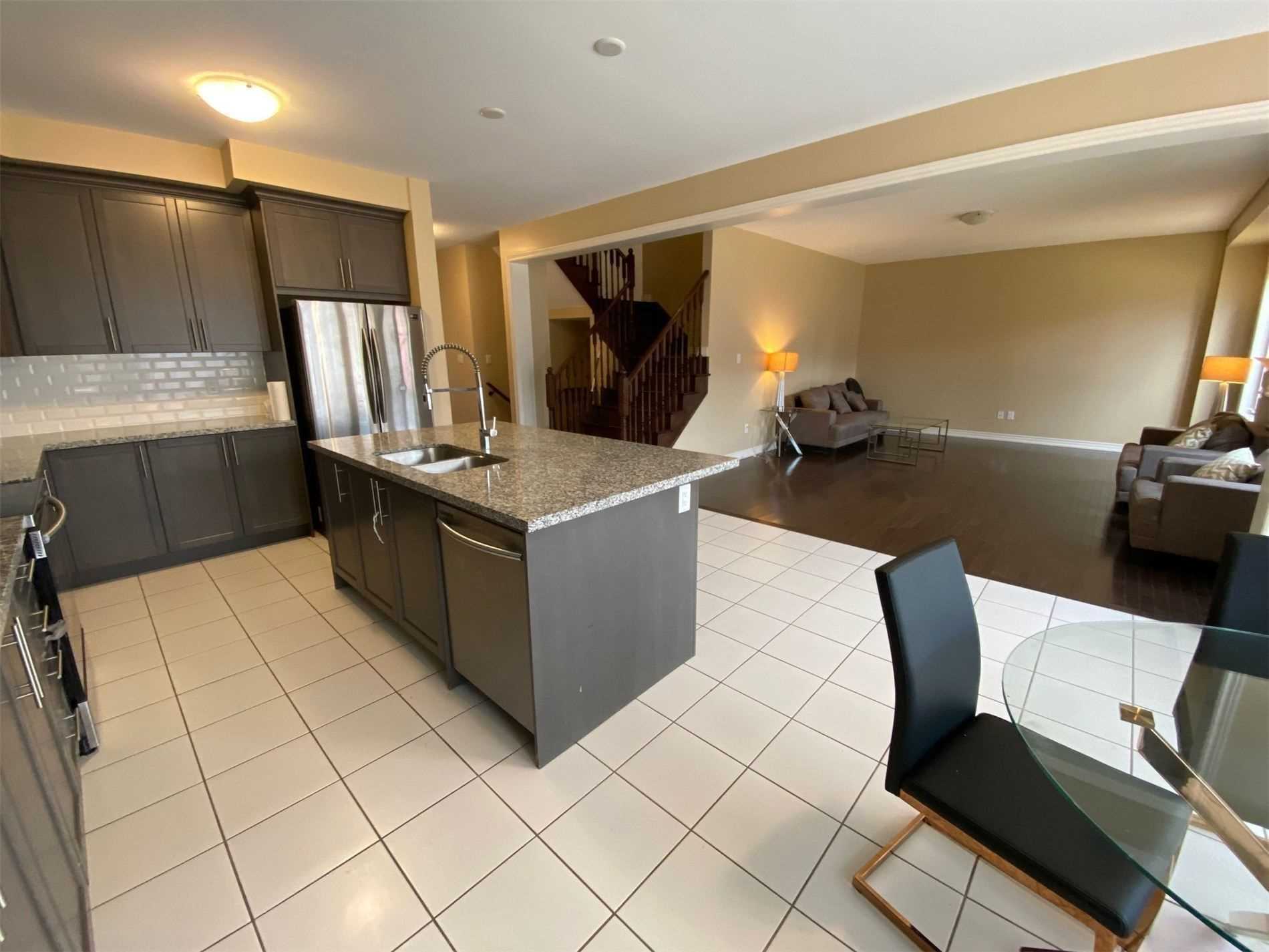 38 Boone Cres