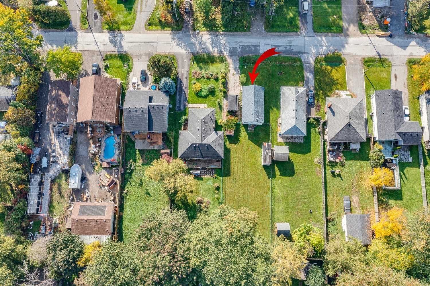 208 Bayview Ave