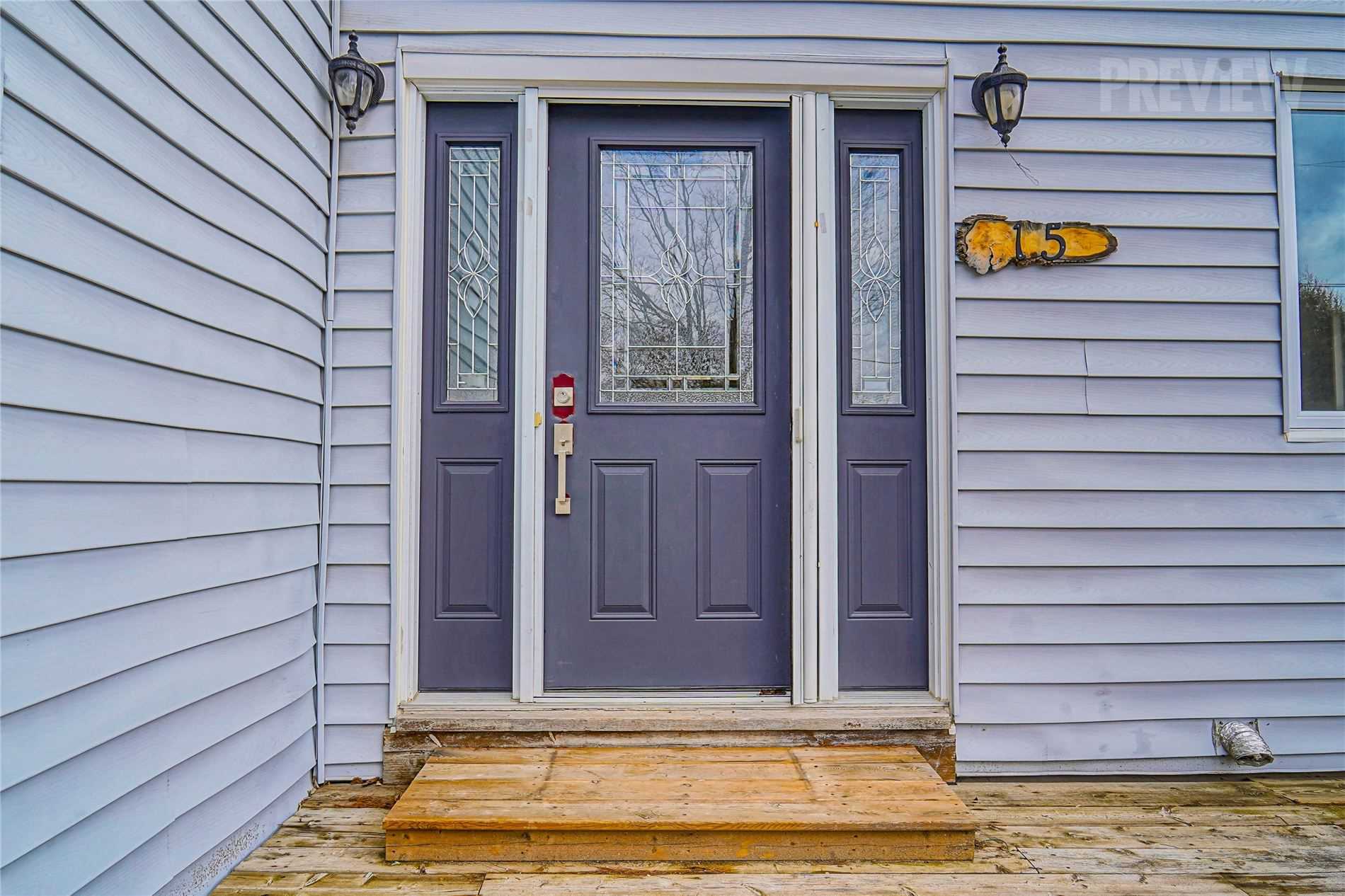 15 River Dr