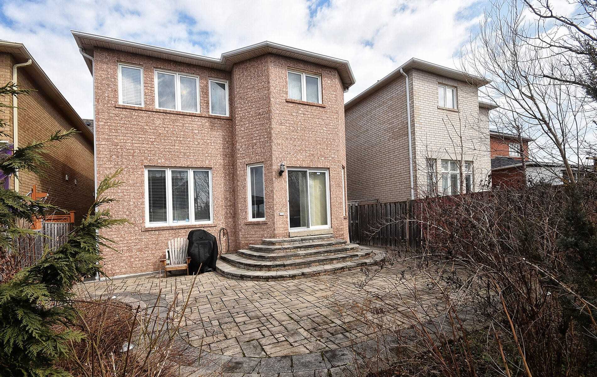 67 Toporowski Ave