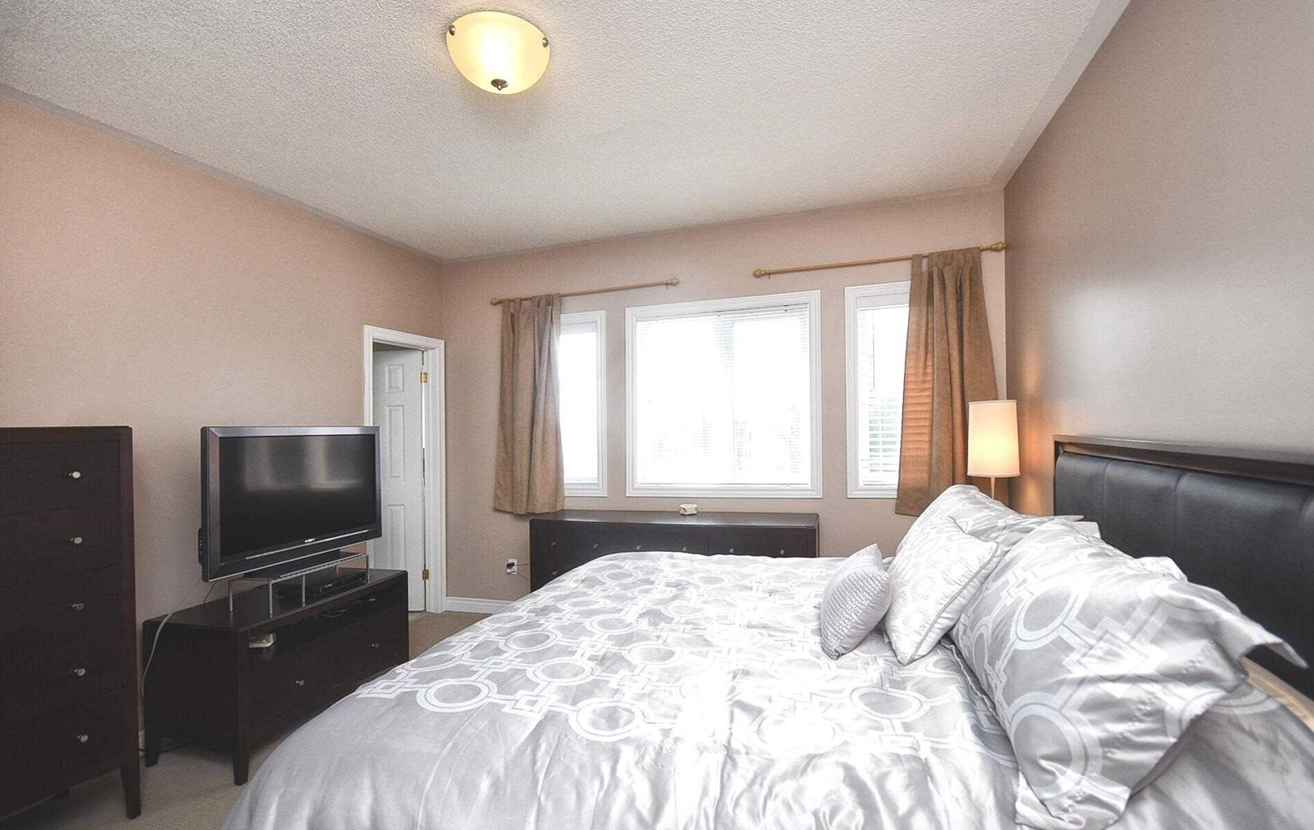 67 Toporowski Ave