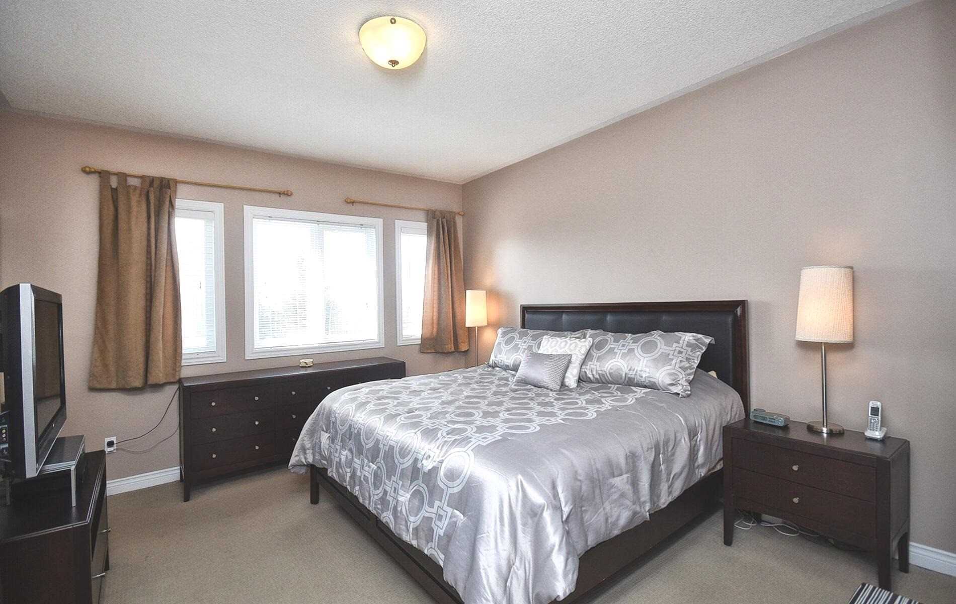 67 Toporowski Ave