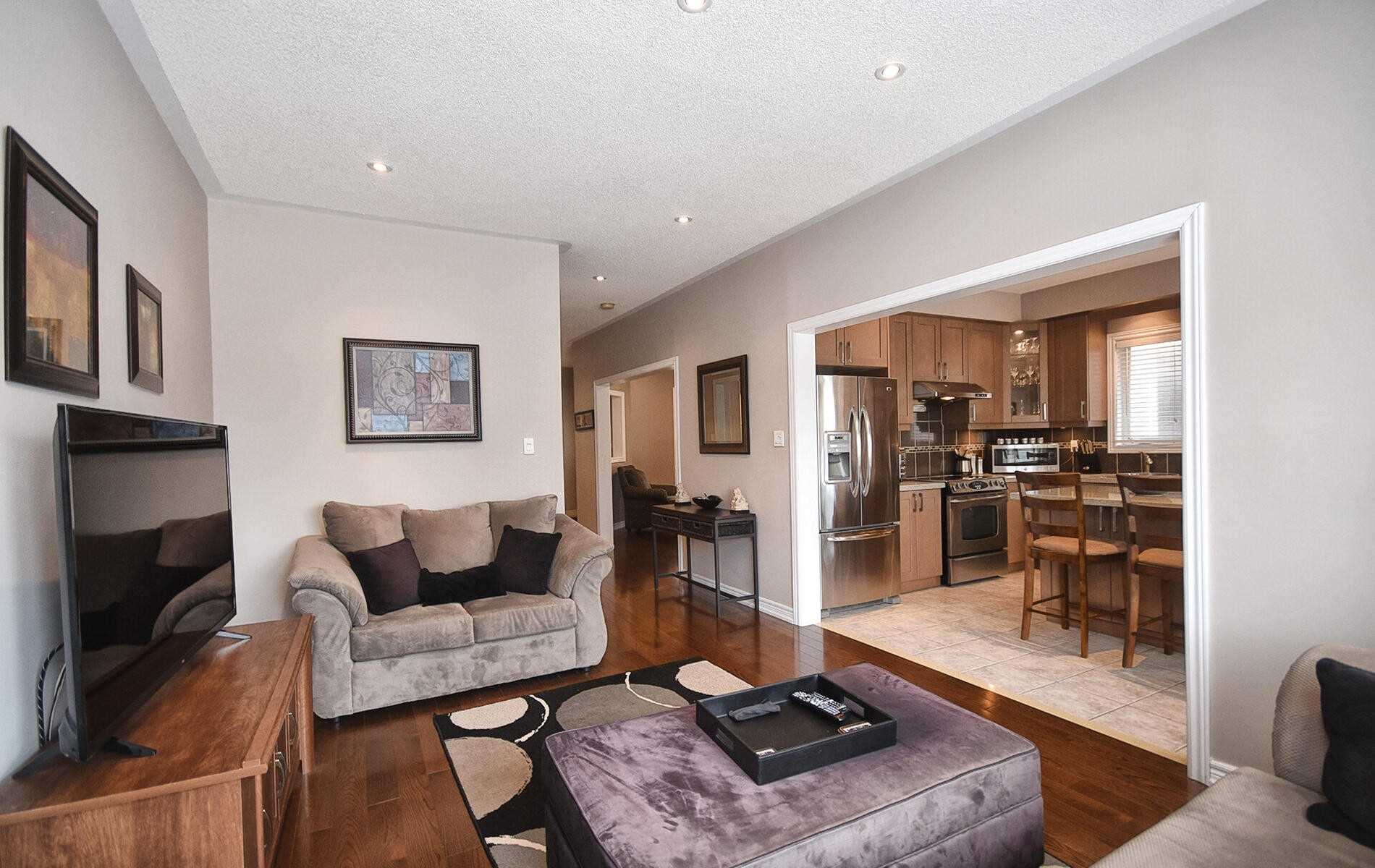 67 Toporowski Ave
