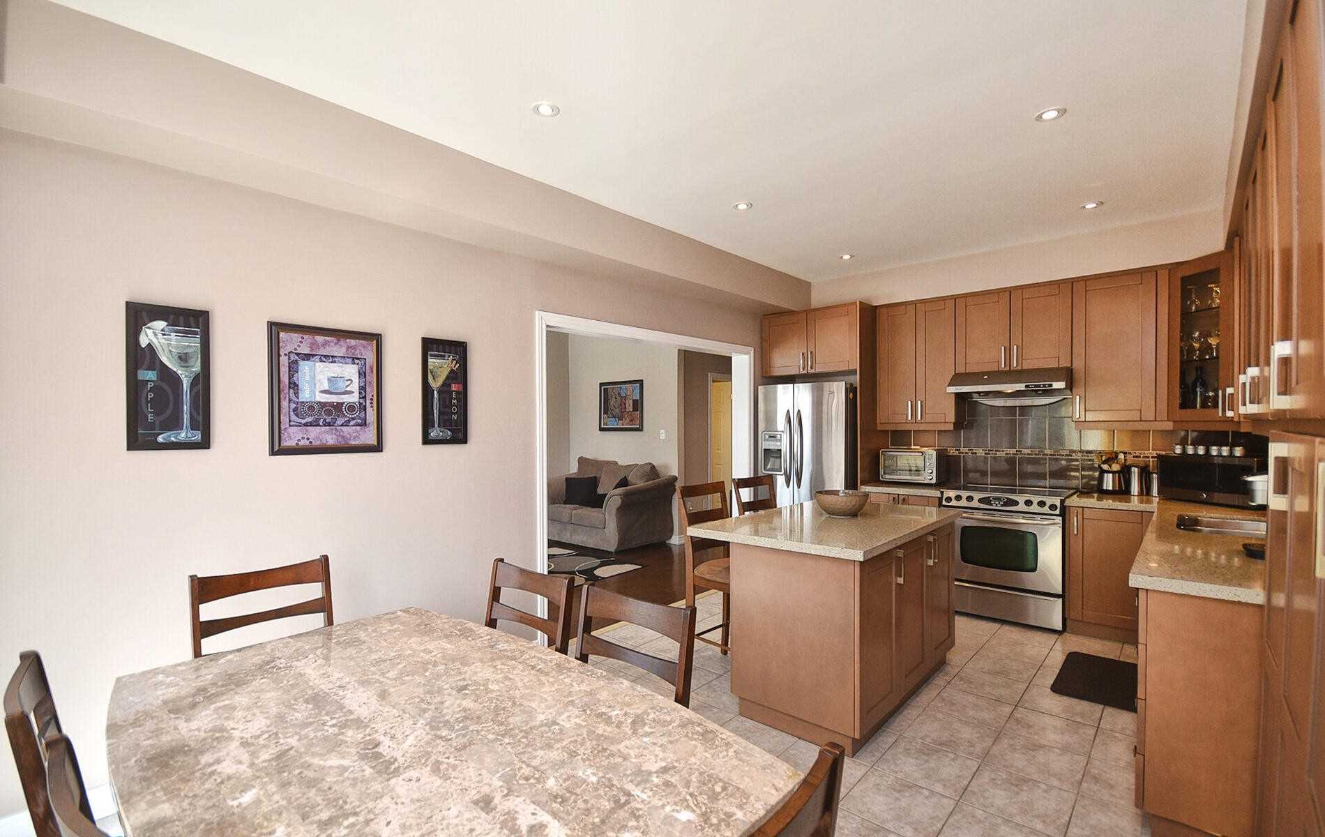 67 Toporowski Ave