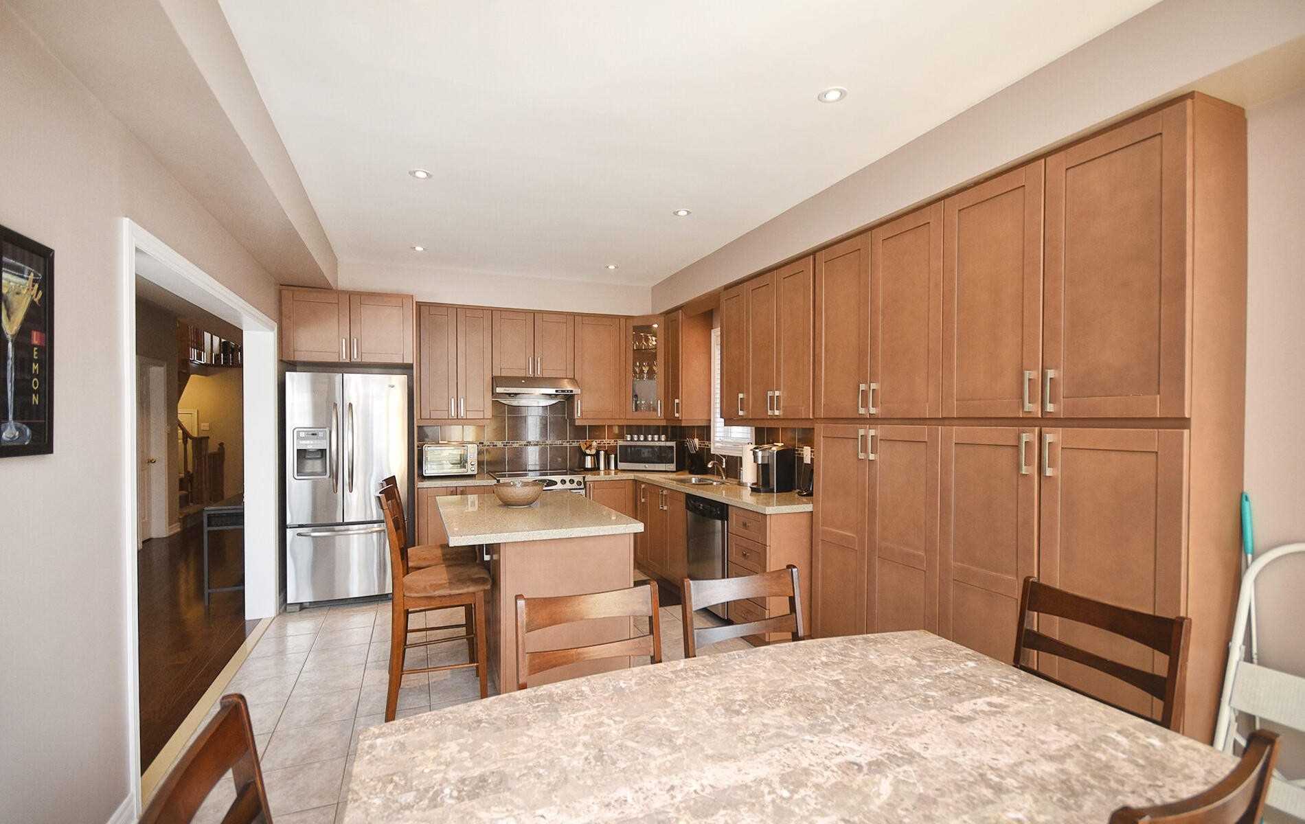 67 Toporowski Ave