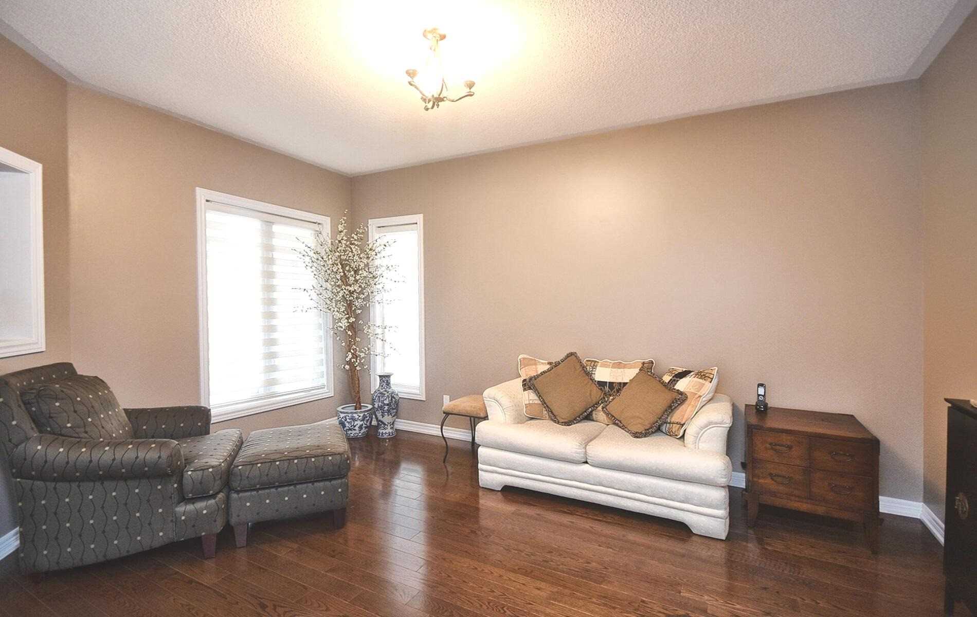 67 Toporowski Ave