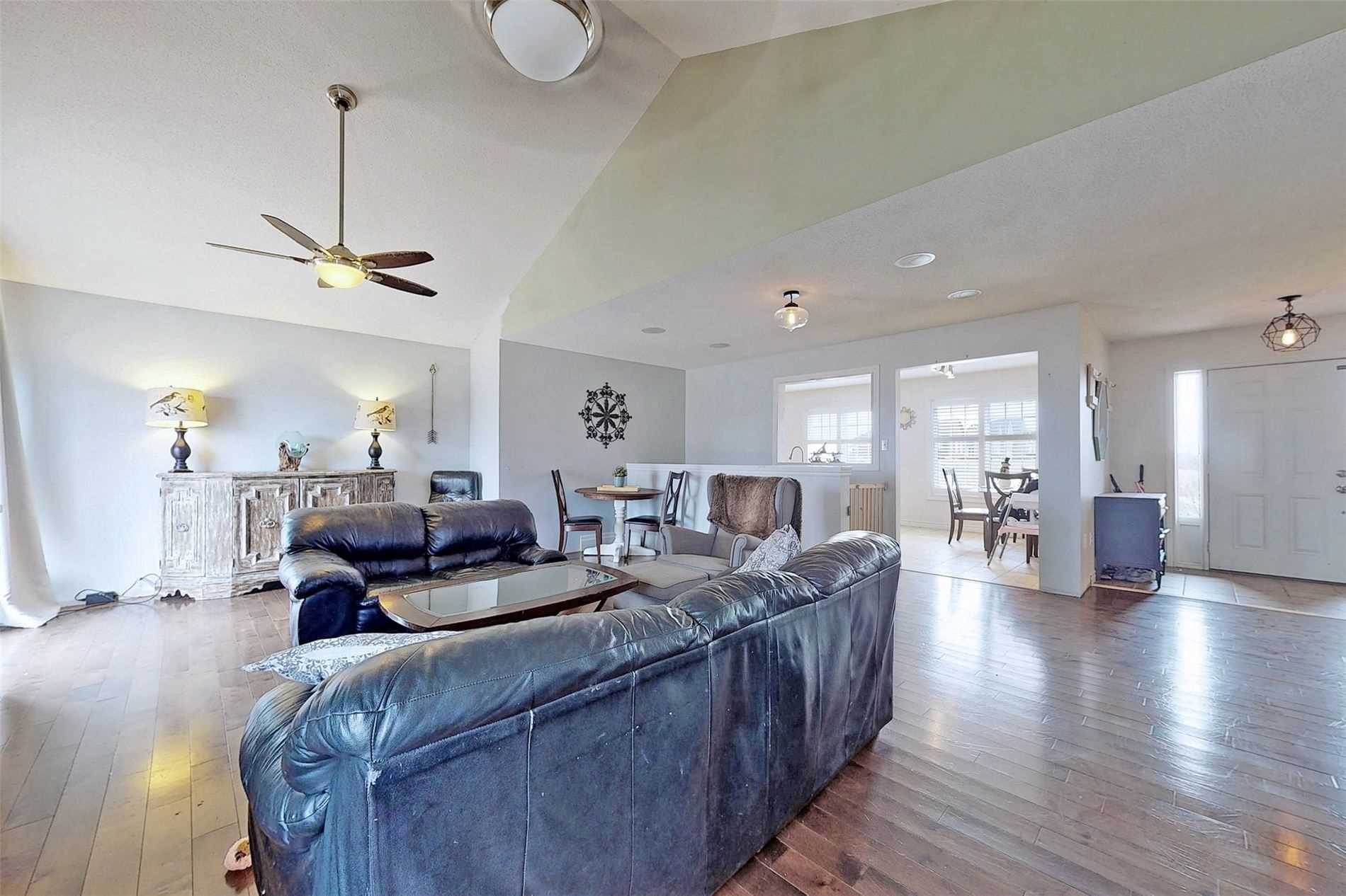 31 Bagshaw Cres