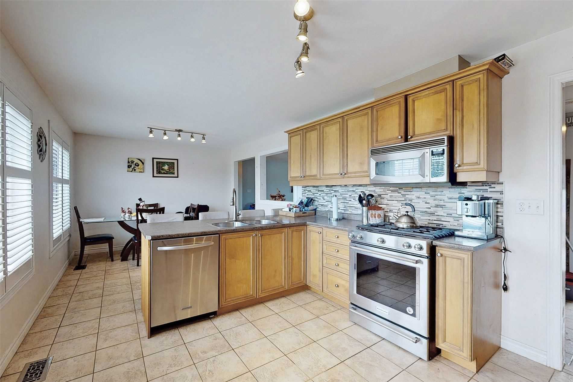 31 Bagshaw Cres