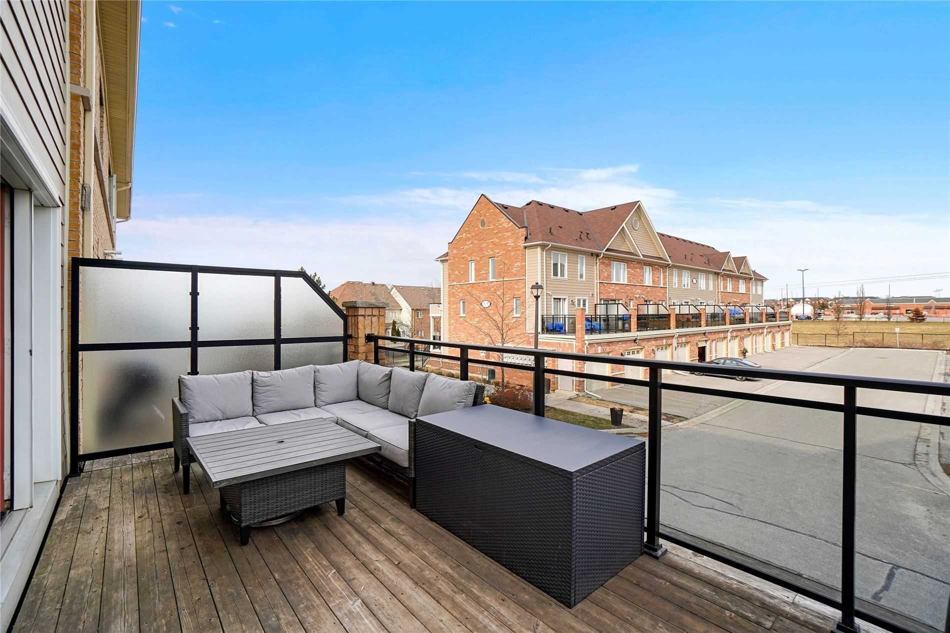 271 John West Way, #7