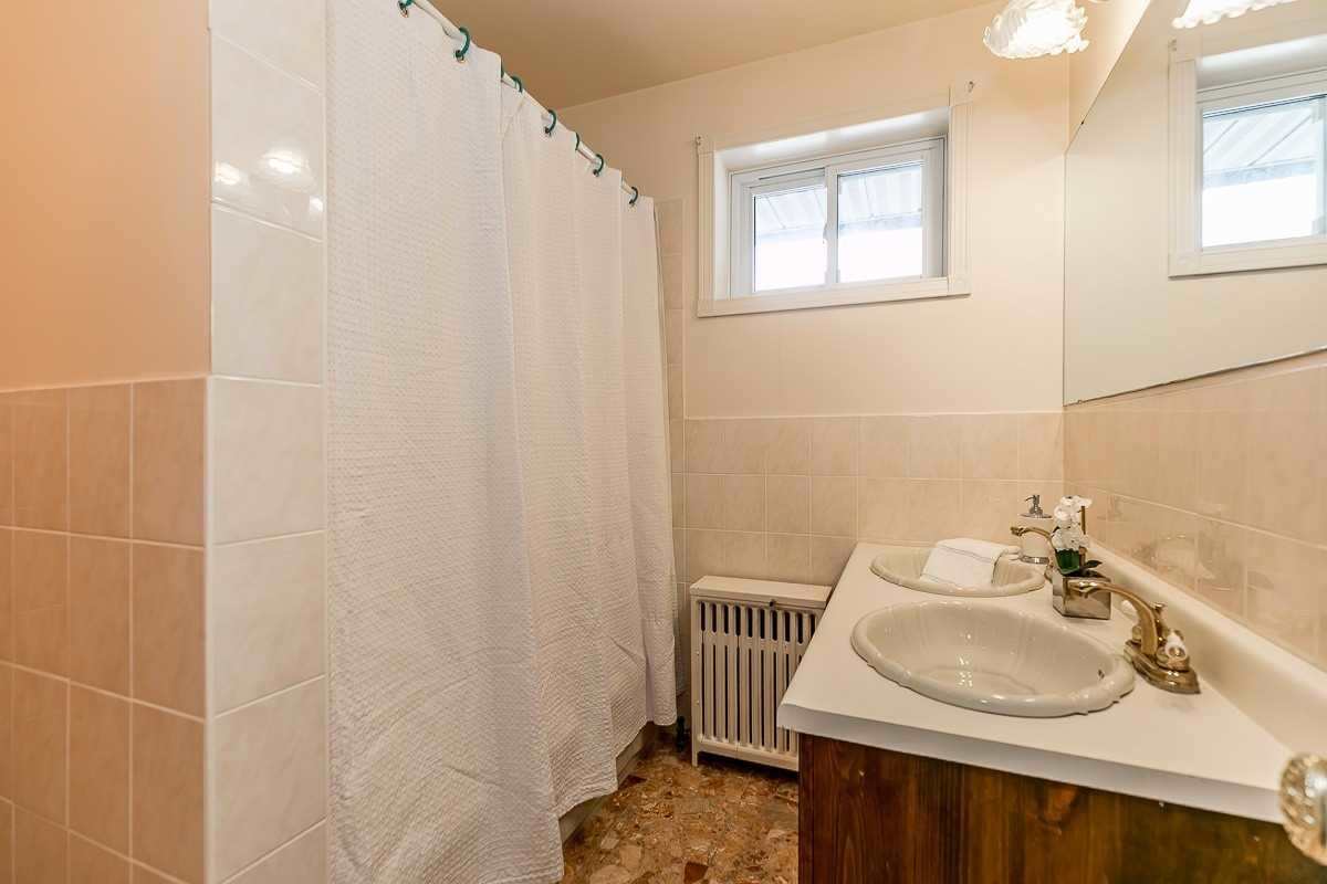 45 Thornheights Rd