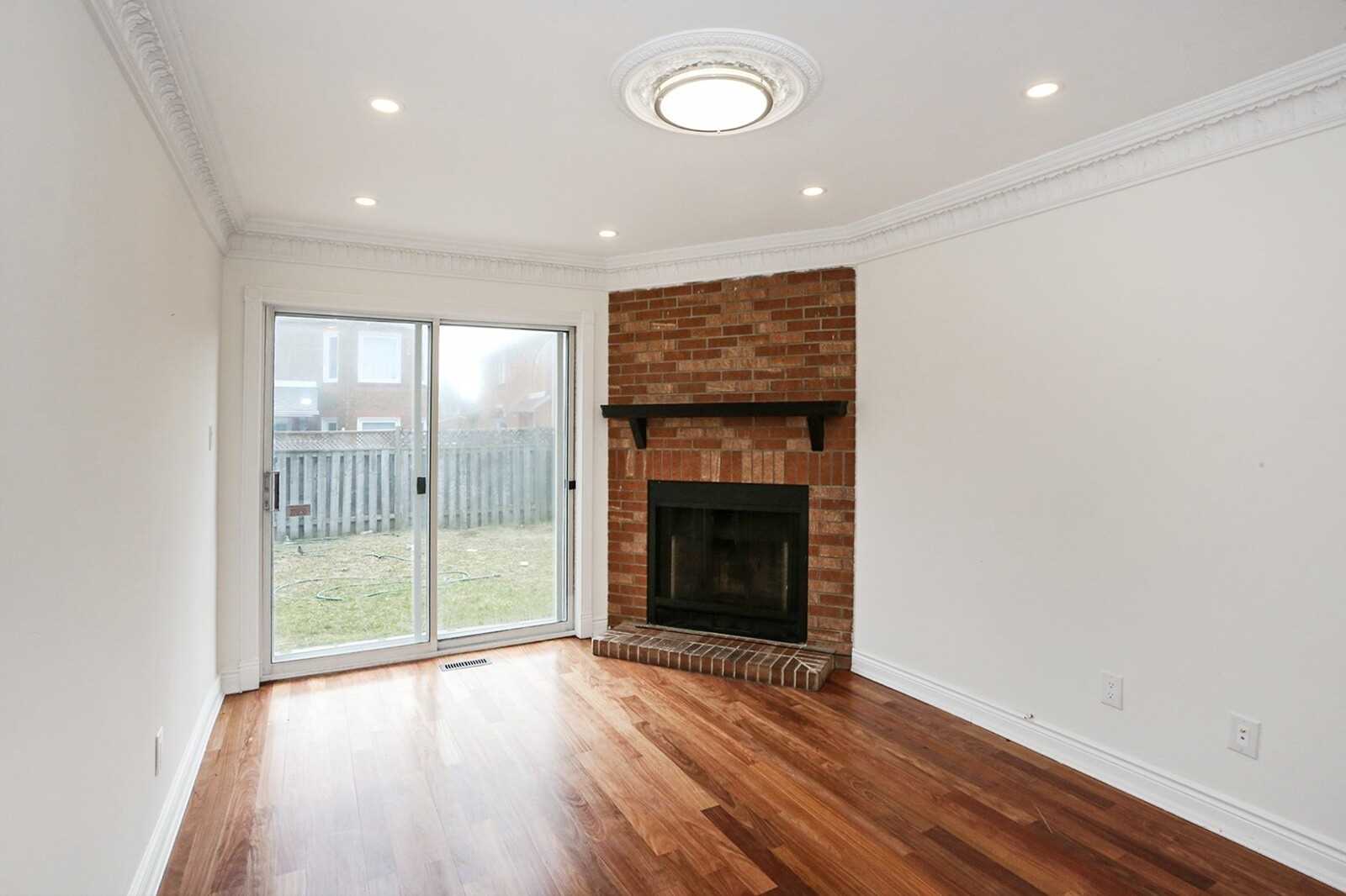 31 Clarion Cres