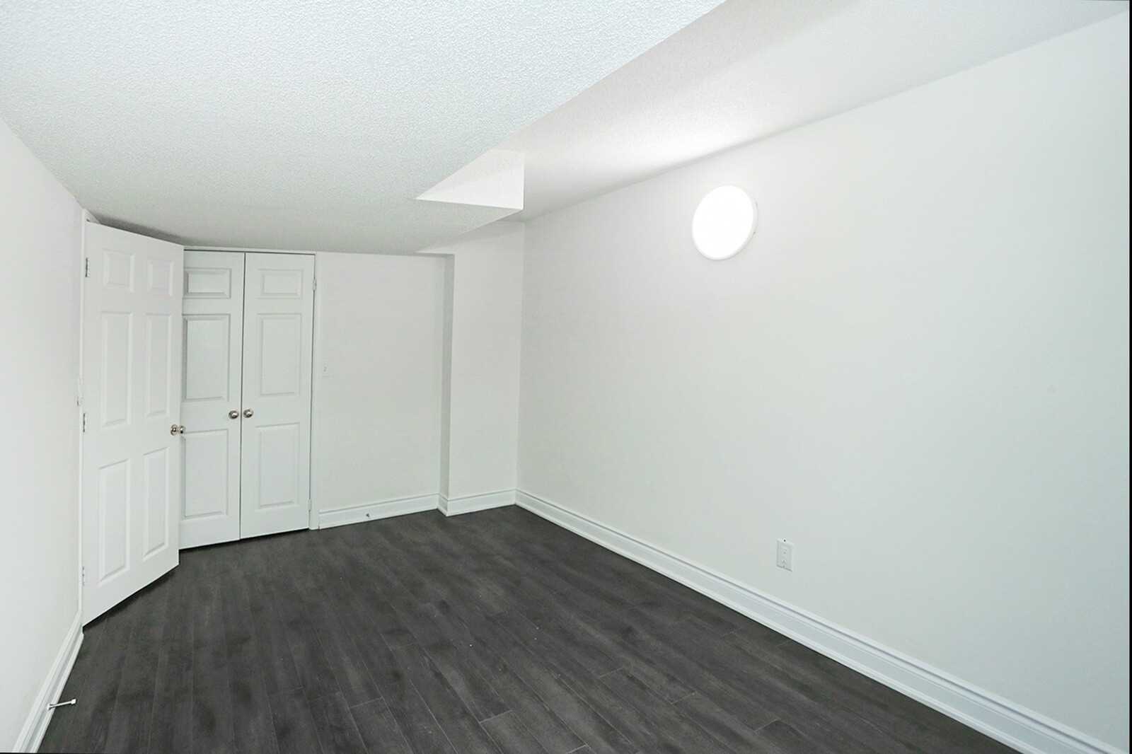 31 Clarion Cres