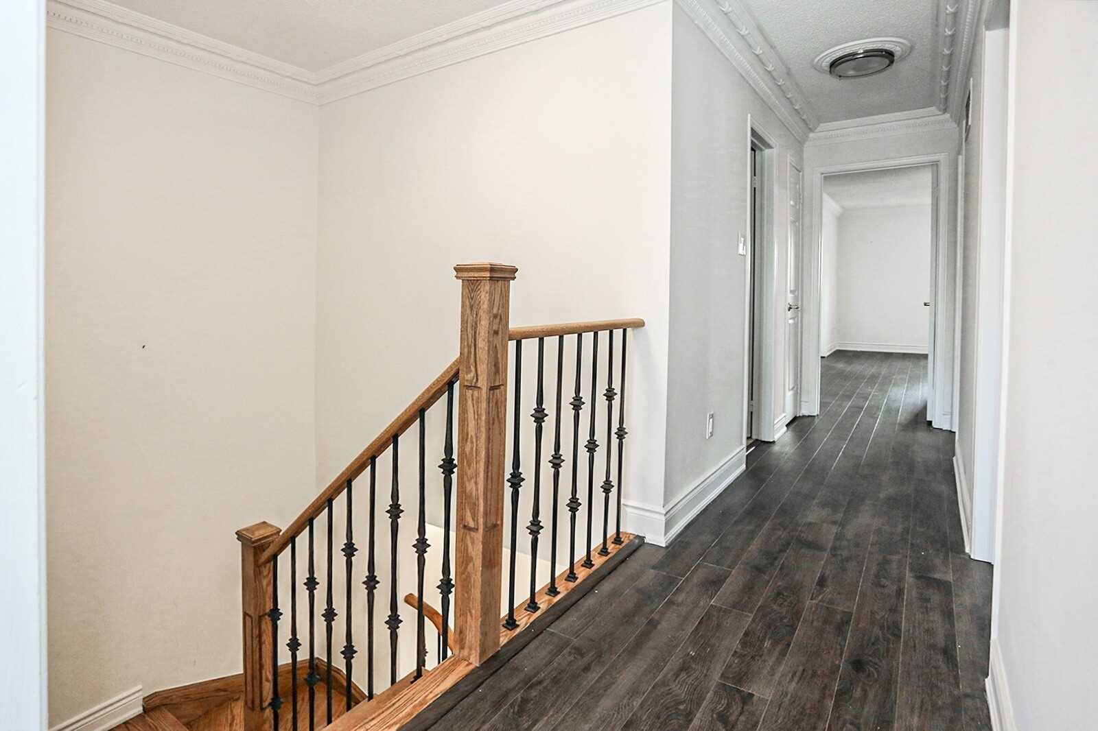 31 Clarion Cres