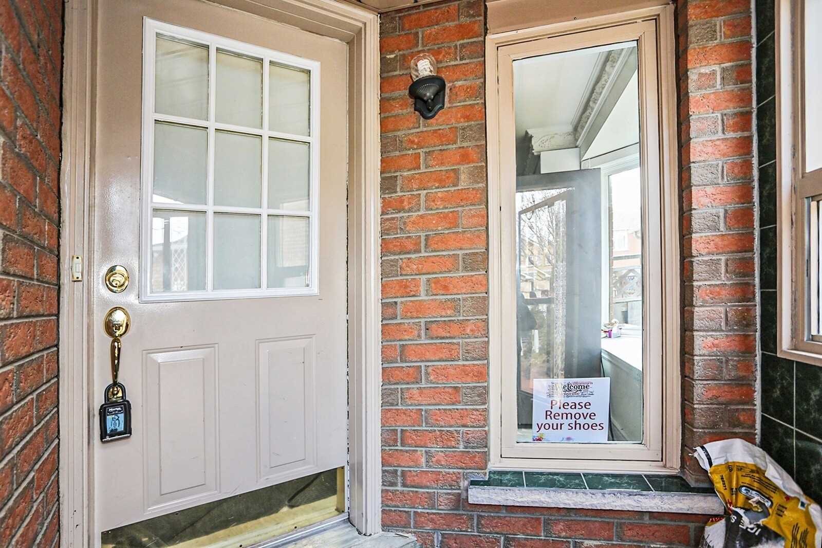 31 Clarion Cres