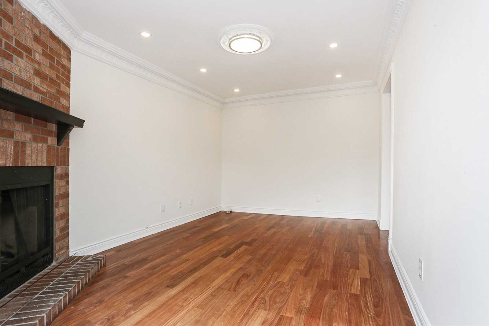 31 Clarion Cres