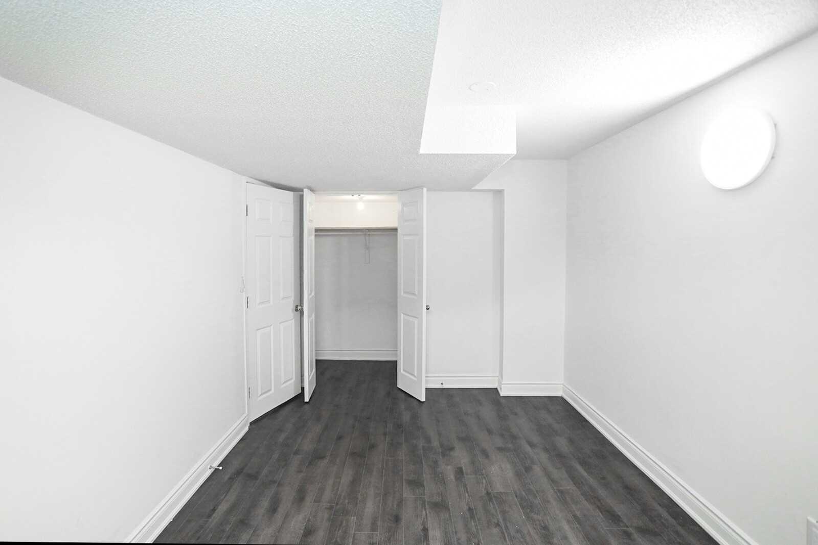 31 Clarion Cres