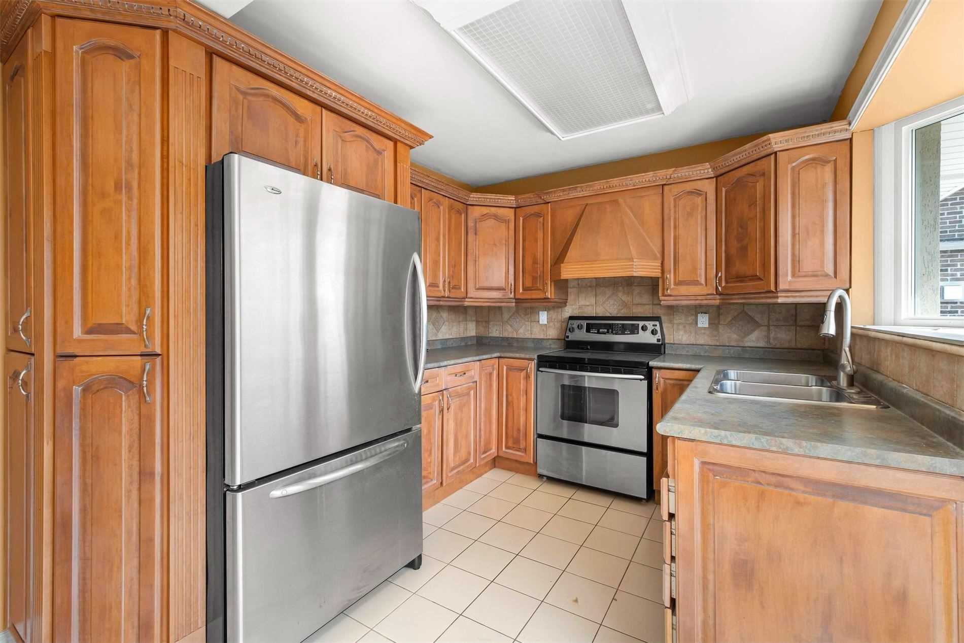 31 Goodman Cres