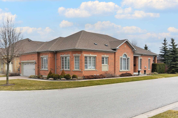 15 Wethered Way, Whitchurch-Stouffville