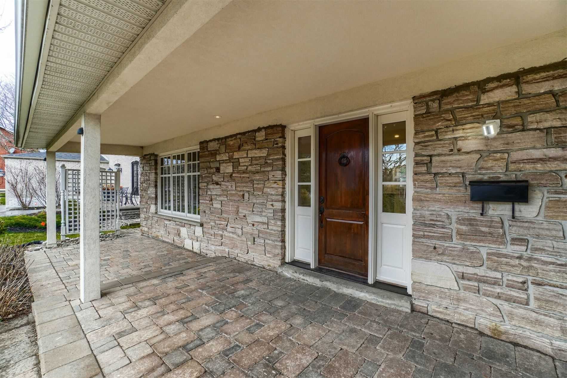 125 Bay Thorn Dr