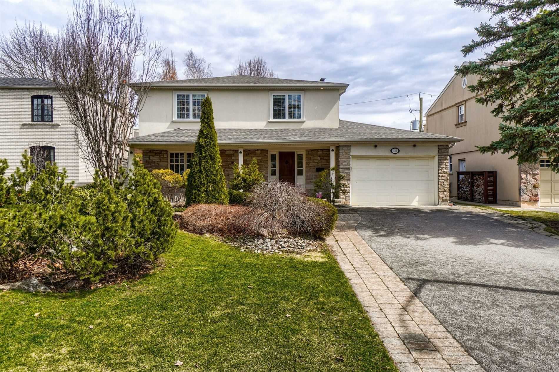 125 Bay Thorn Dr