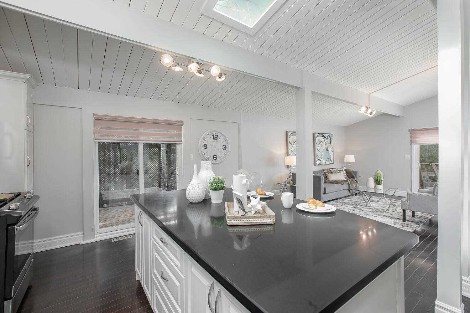 309 Adeline Dr