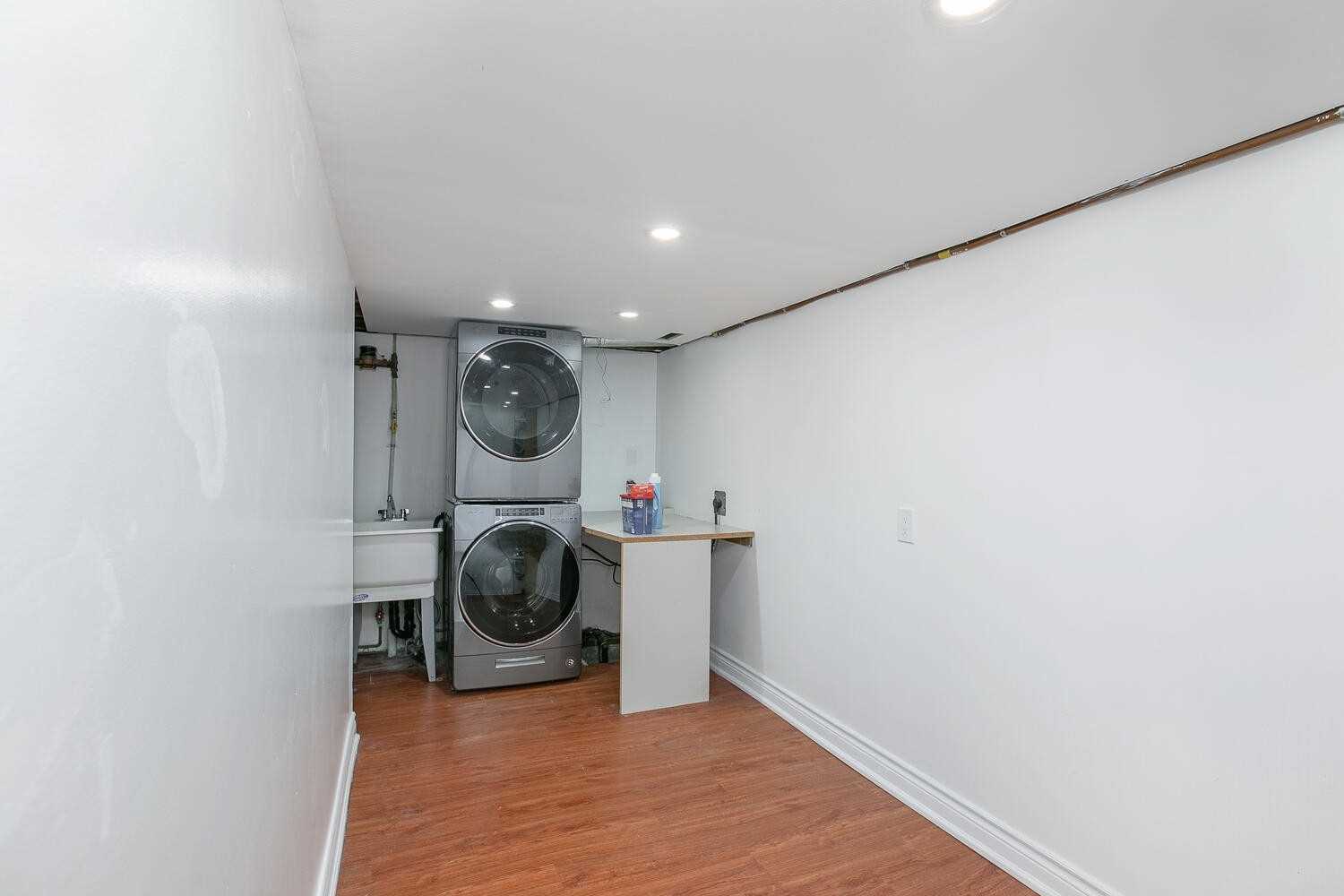 309 Adeline Dr