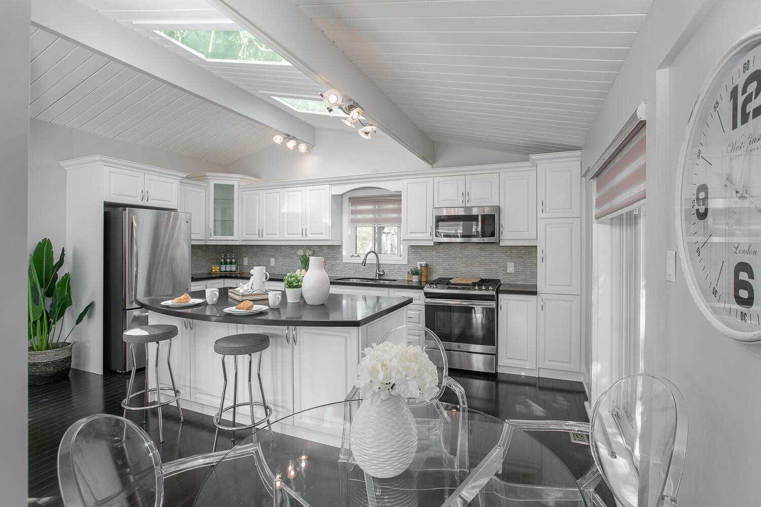 309 Adeline Dr