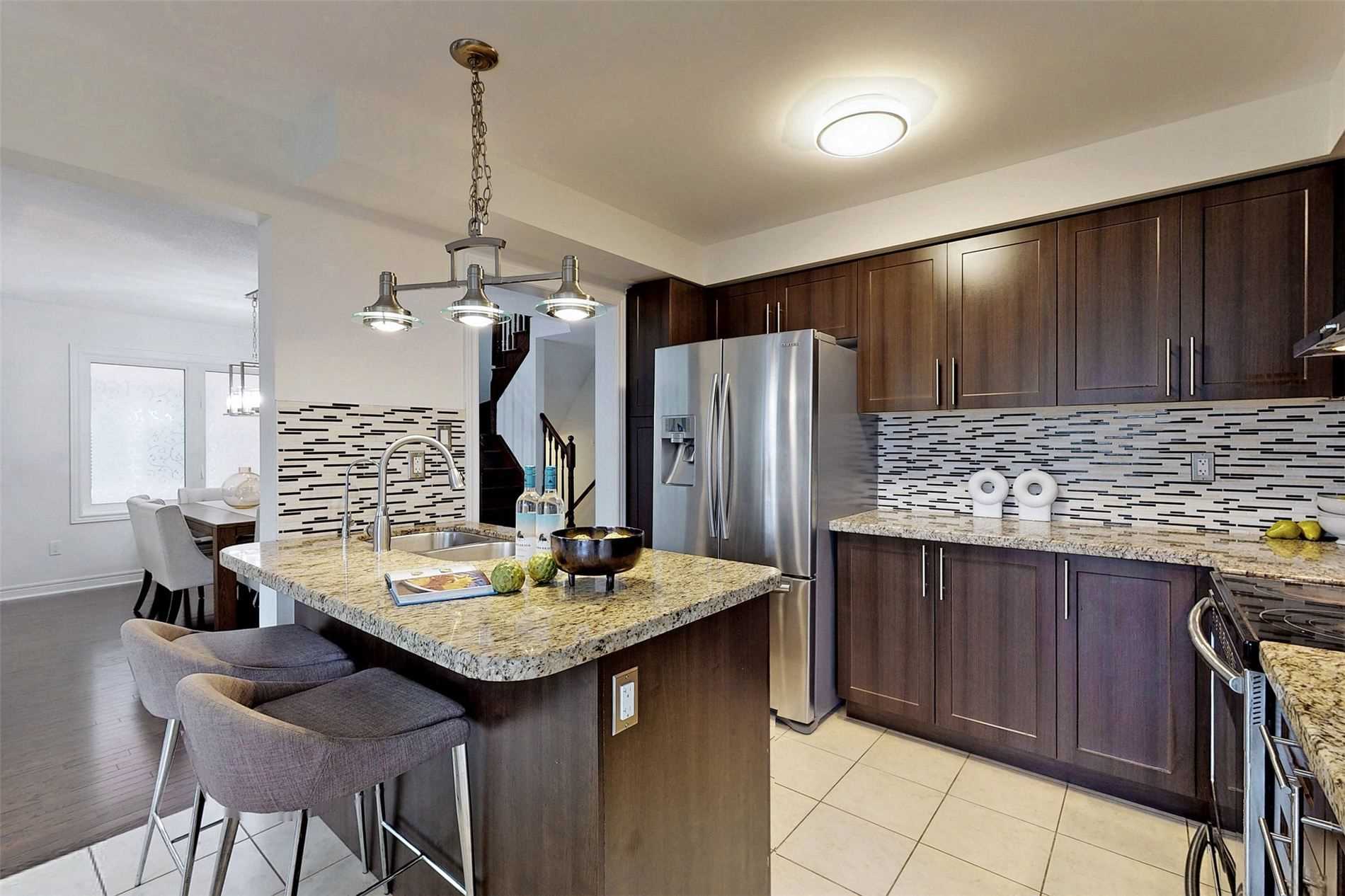 115 Blue Dasher Blvd