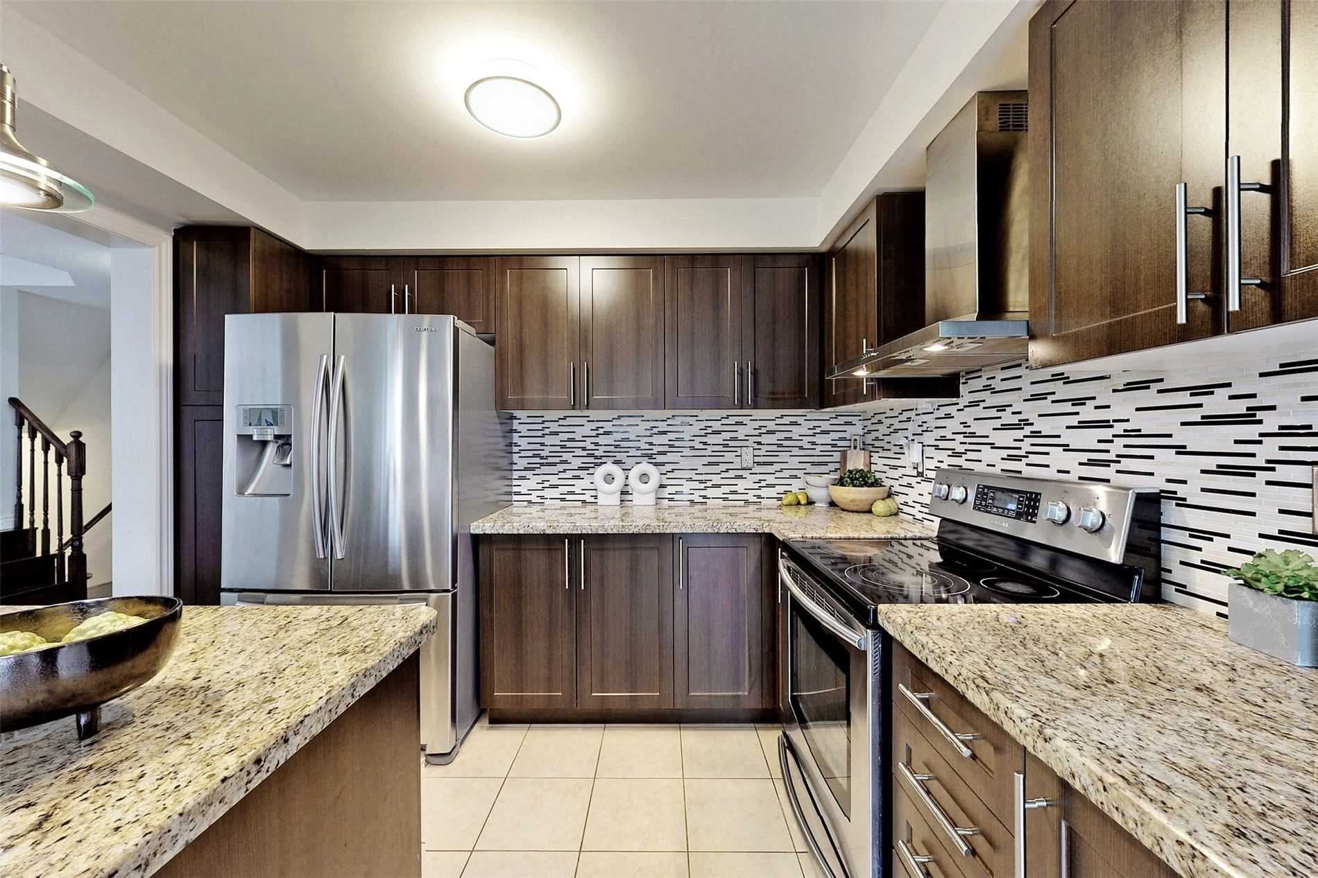 115 Blue Dasher Blvd