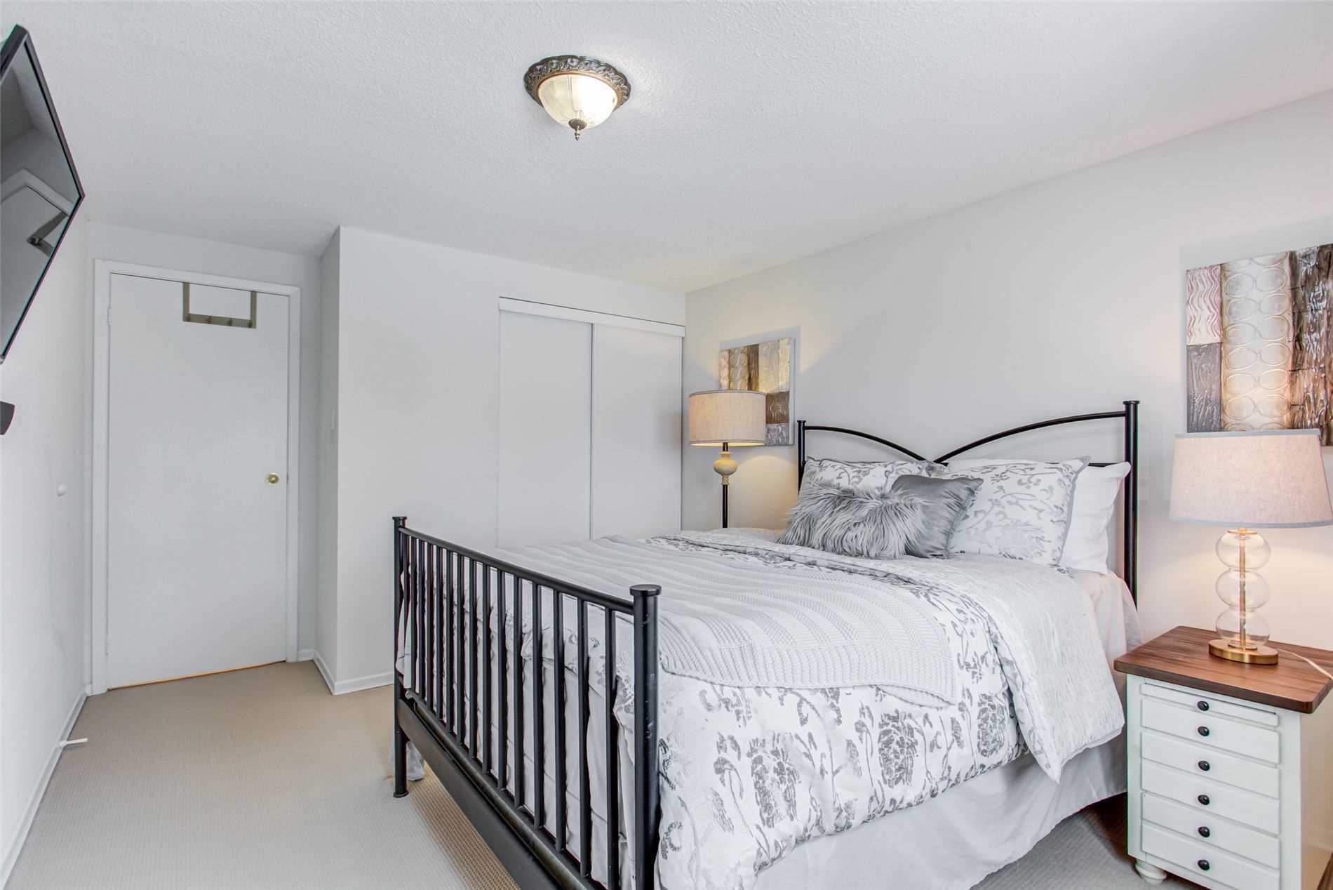 163 Campbell Ave