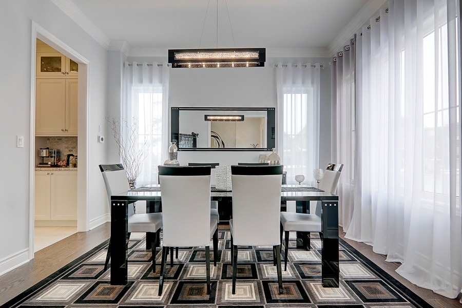 6 Ken Sinclair Cres
