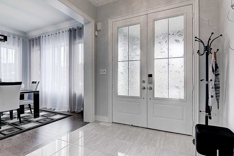 6 Ken Sinclair Cres