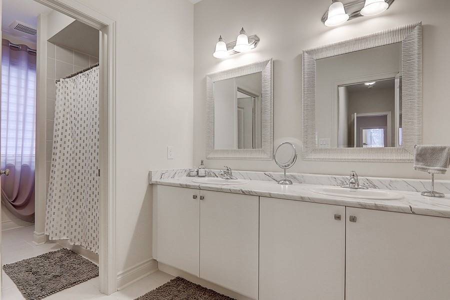 6 Ken Sinclair Cres