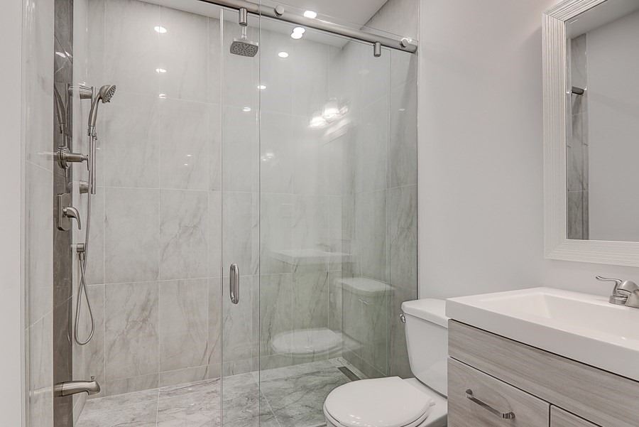 6 Ken Sinclair Cres