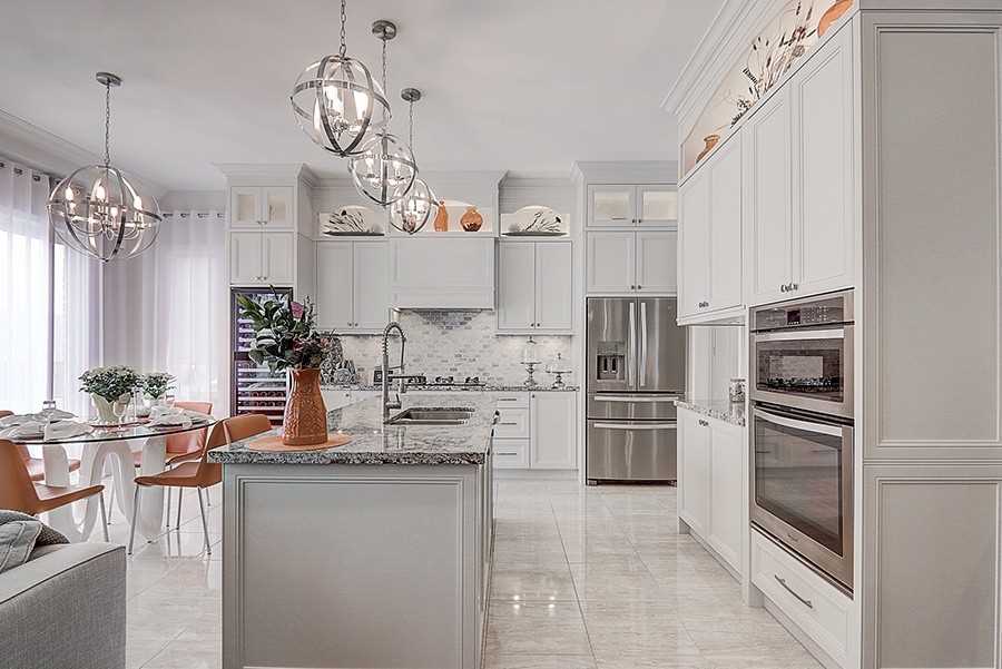 6 Ken Sinclair Cres