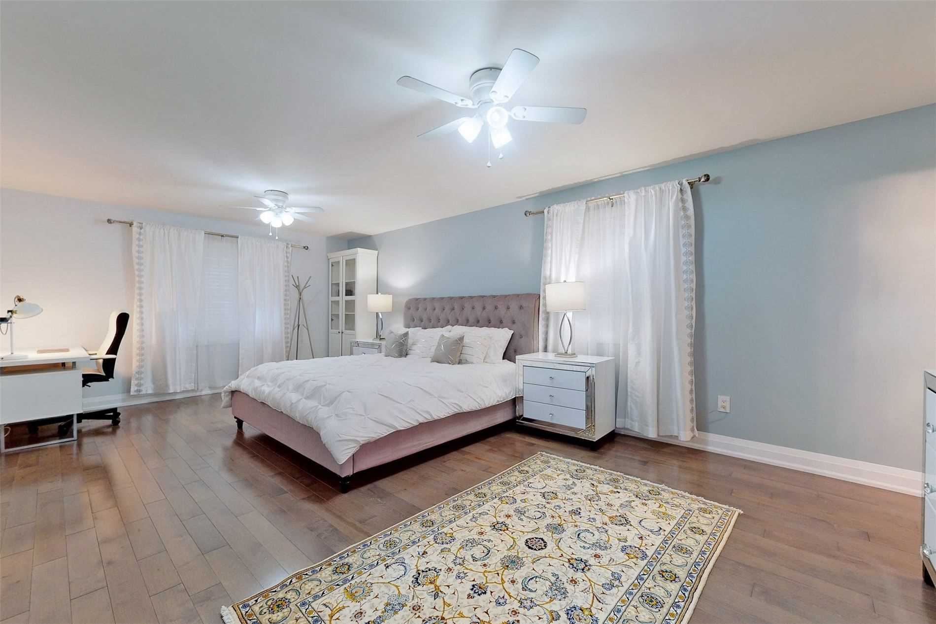 6 Lemsford Dr