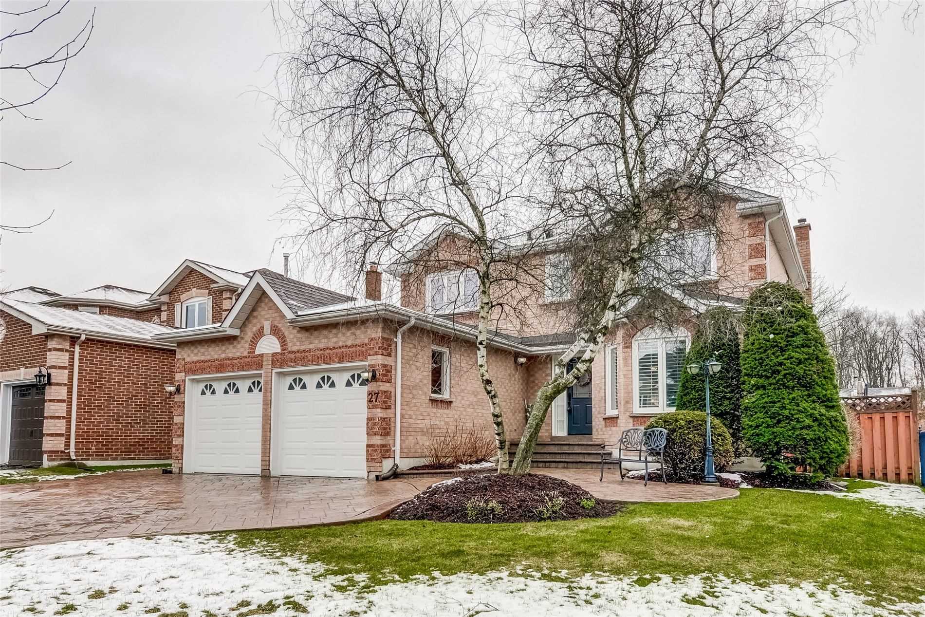 27 Charing Cres