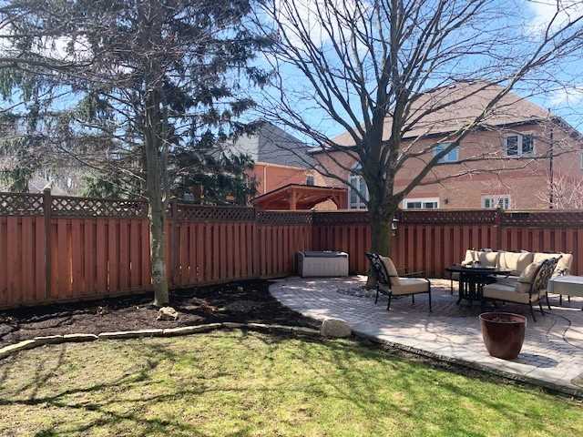 27 Charing Cres