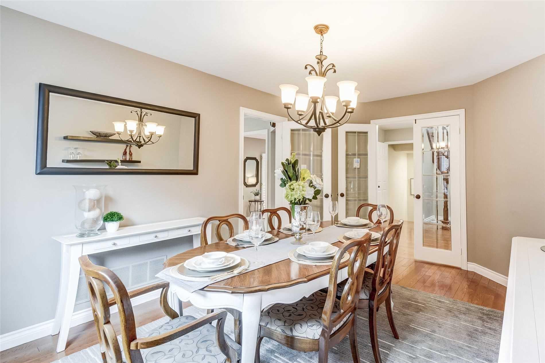 27 Charing Cres