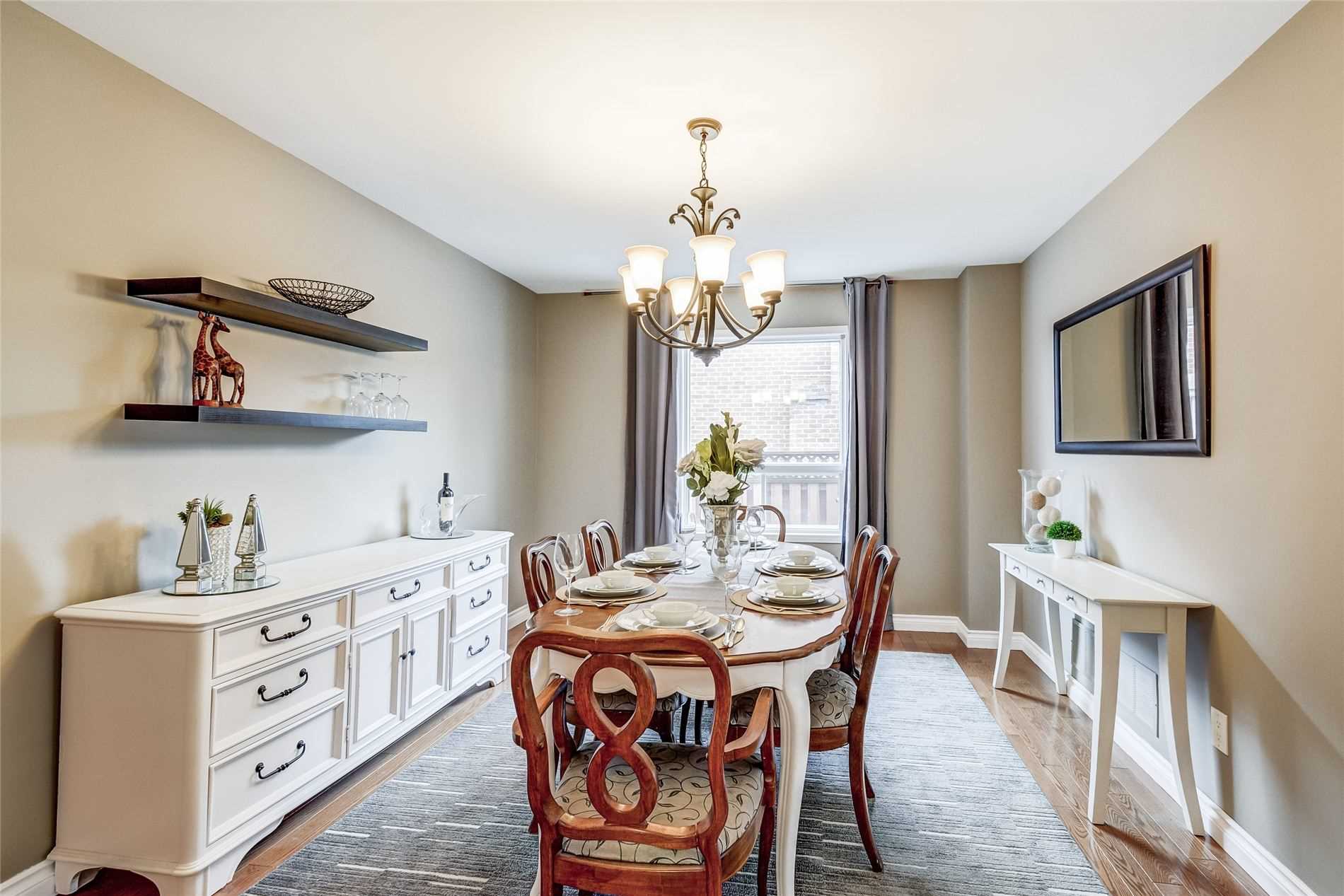 27 Charing Cres